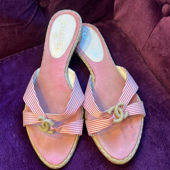 CHANEL RED & WHITE KITTEN HEEL ESPADRILLES SANDALS SIZE 39 DOUBLE CC IN … - Picture 7 of 7